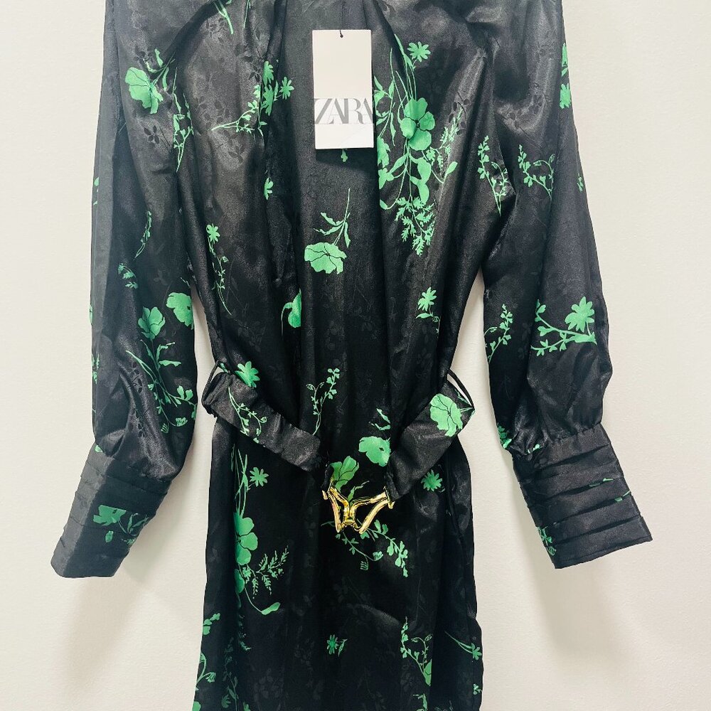 NWT Zara Jacquard Black/Green Mini Dress Long Sleeve with Gold Belt Size Medium